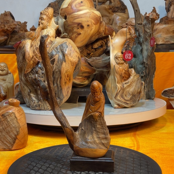 柏木（崖柏）崖柏  达摩