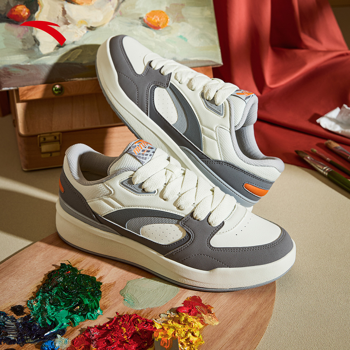 安踏秋季复古轻便舒适休闲鞋男子潮流百搭透气板鞋112548075-OP