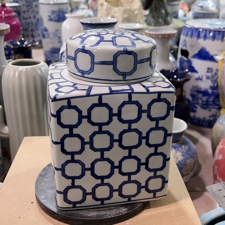 瓷片瑕。。。。。。。。。。。。。。