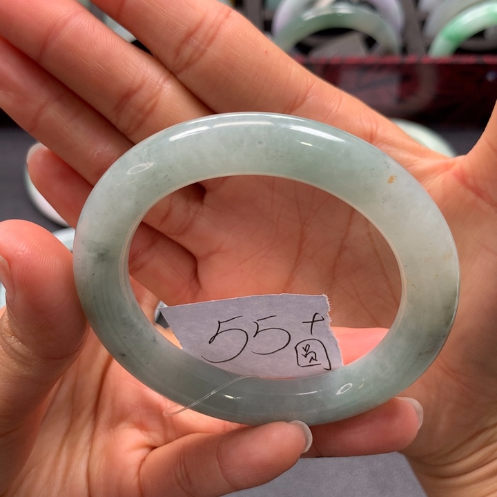 未镶嵌手镯翡翠手镯