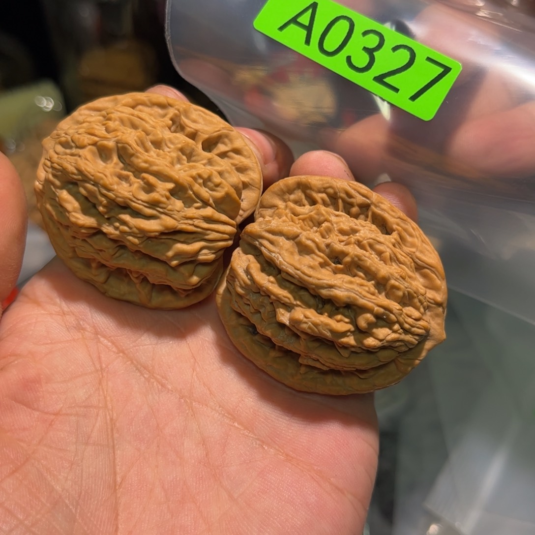 文玩核桃吊坠40虎头