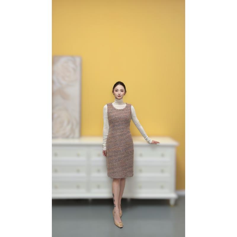 剀剀莉 初冬新款（幽梦背心裙）粉紫色绵羊毛长款圆领保暖连衣裙