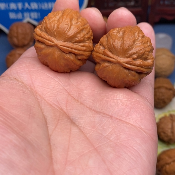 文玩核桃把件卧龙粗筋