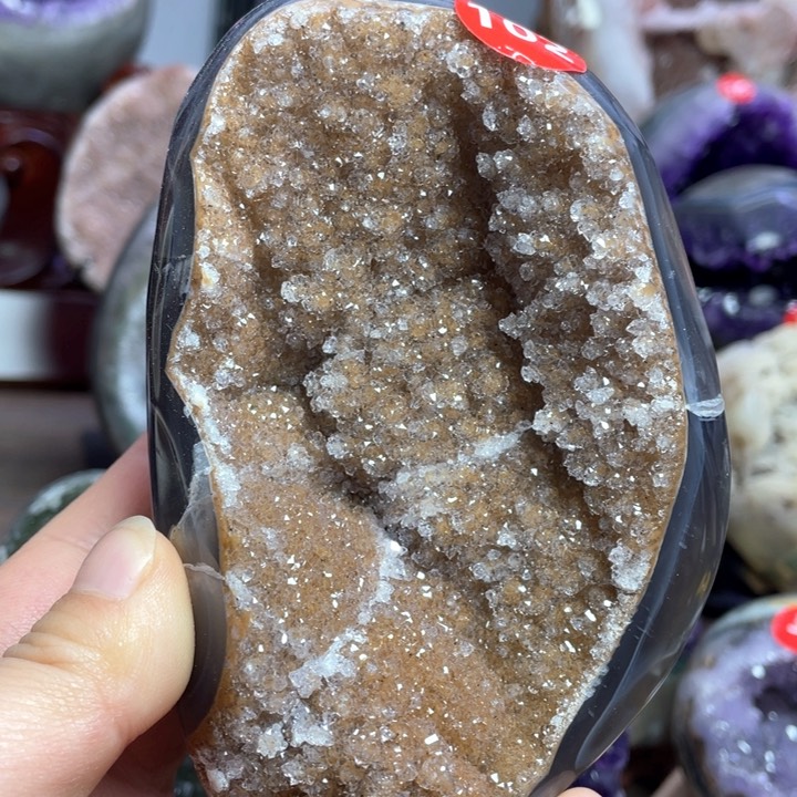 水晶摆件未镶嵌捡漏