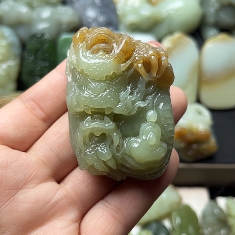 颈饰未镶嵌和田玉