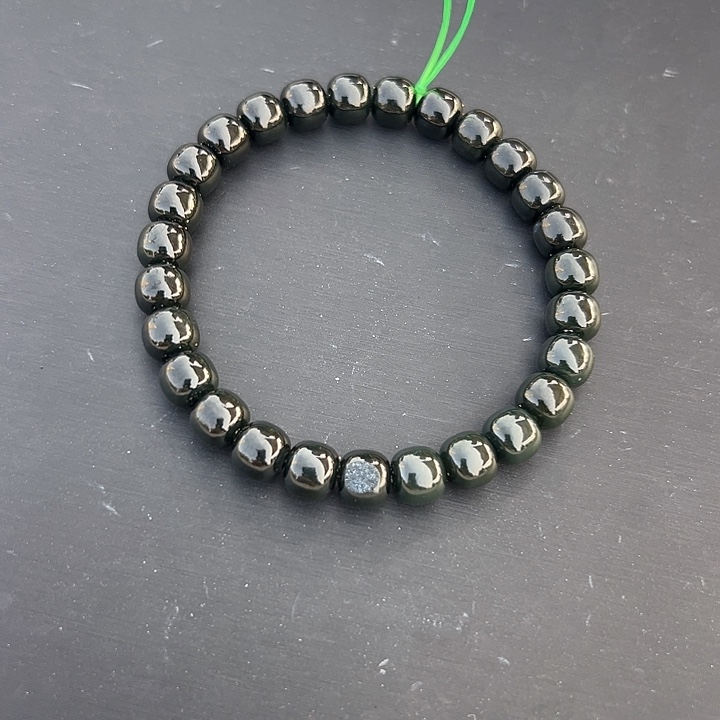 未镶嵌手串和田玉卡8