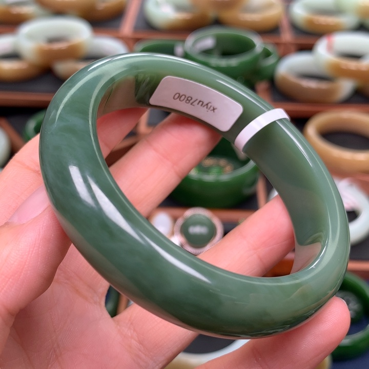 和田玉手镯未镶嵌58