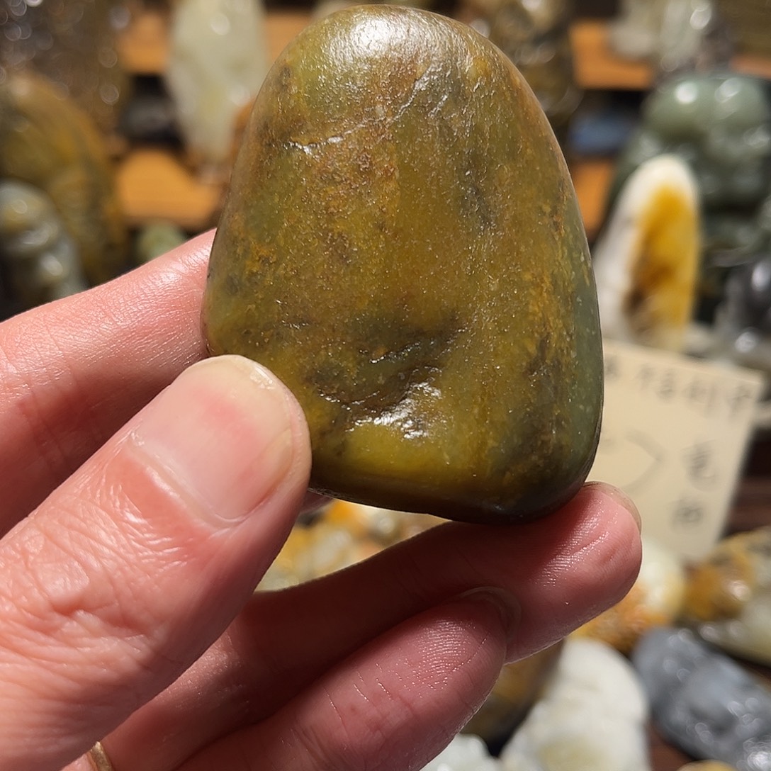 多***电和田玉未镶嵌挂件