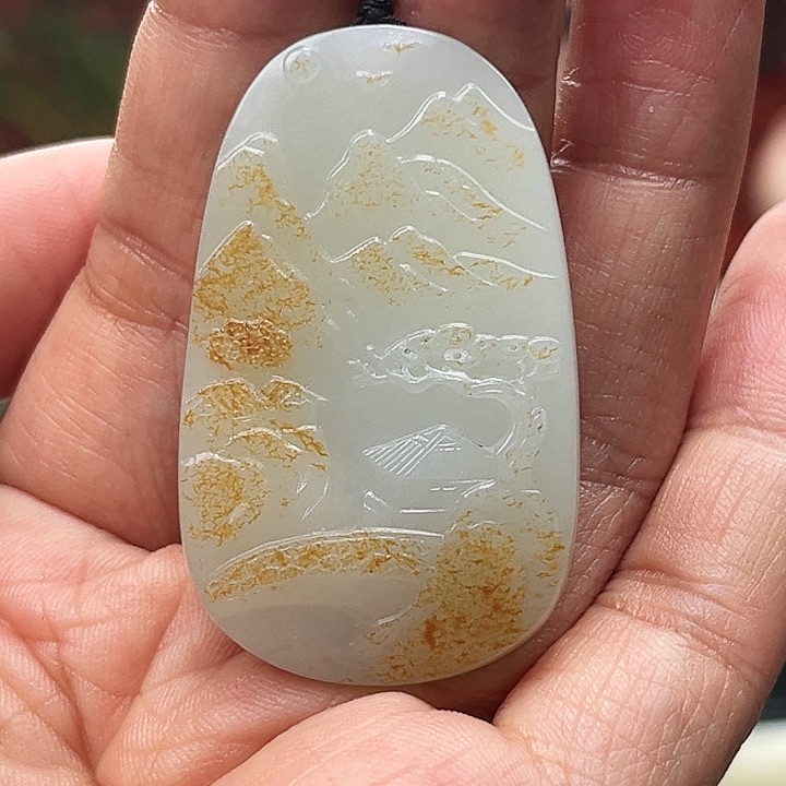 和田玉颈饰未镶嵌