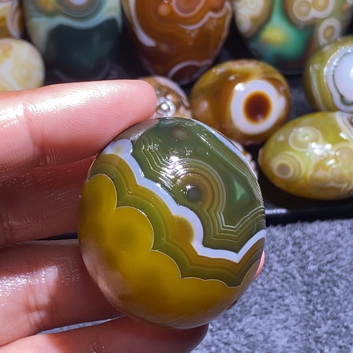 玛瑙/玉髓未镶嵌珠宝半成品112