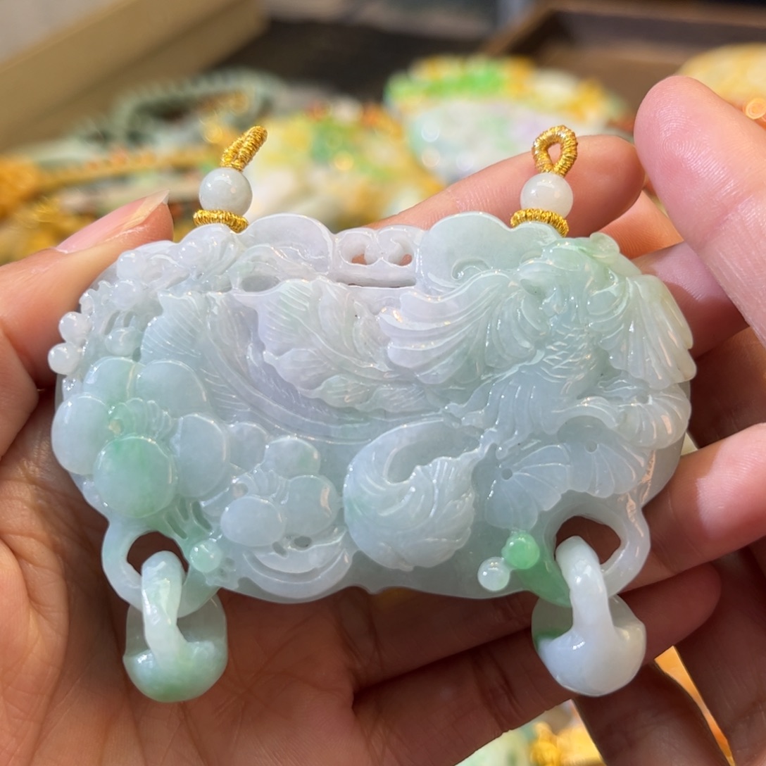 翡翠颈饰未镶嵌待编款