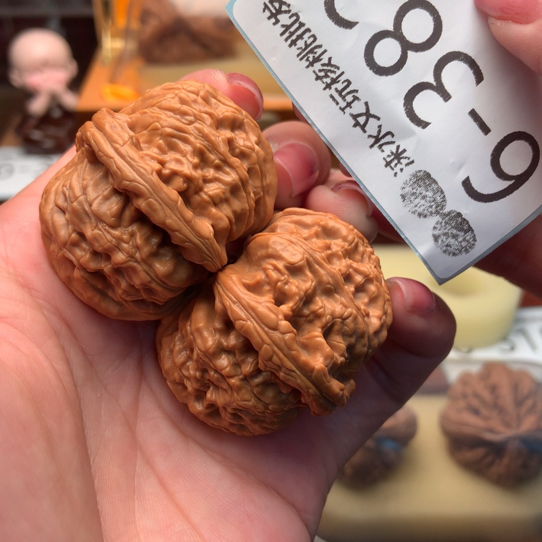 文玩核桃把件43球白