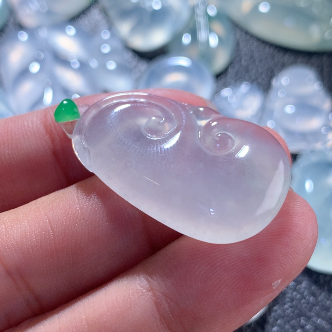 翡翠颈饰未镶嵌缅甸