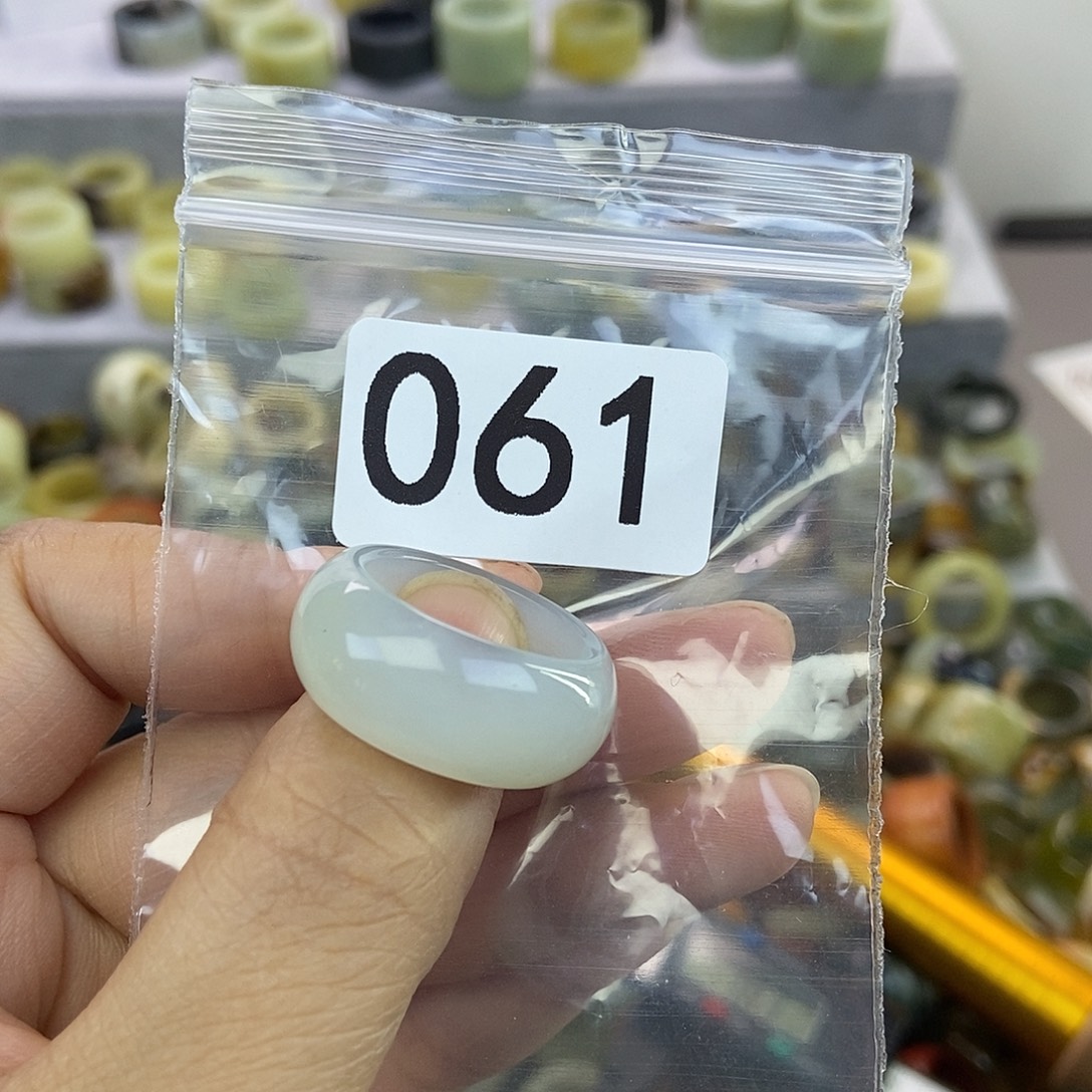 ****～蛇纹石玉未镶嵌戒指