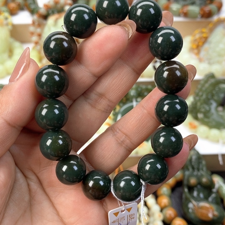 【闪购商品】透闪石质玉手串未镶嵌