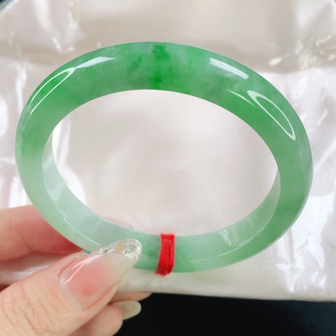翡翠手镯未镶嵌2929翡翠