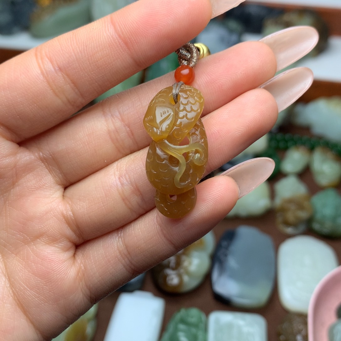 和田玉挂件未镶嵌