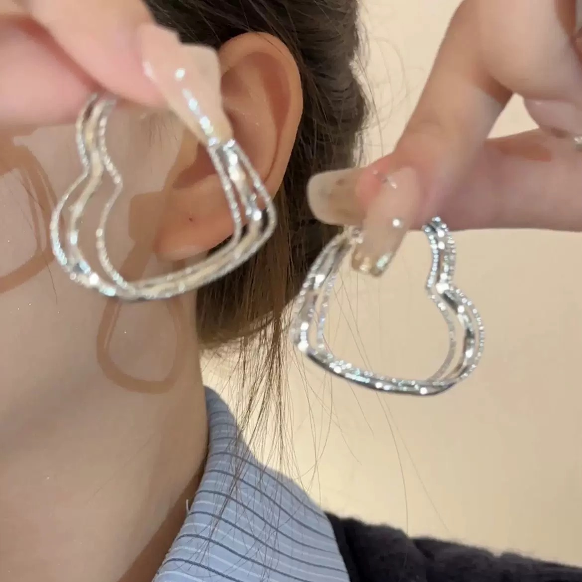 铜合金耳饰 大爱心耳圈女轻奢高级感个性多层耳环时尚百搭N2437