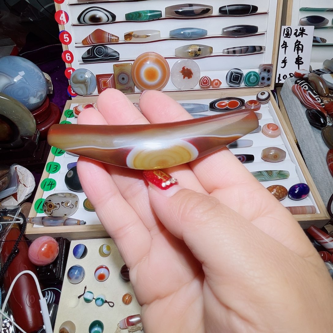 玛瑙/玉髓颈饰未镶嵌