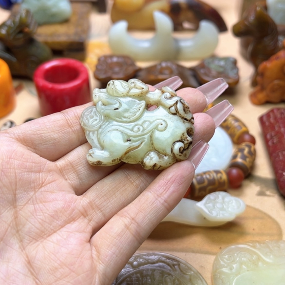 【闪购商品】蛇纹石玉颈饰未镶嵌