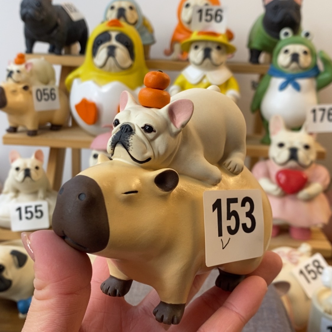 【闪购商品】微瑕153奶油卡皮巴拉陶瓷周边