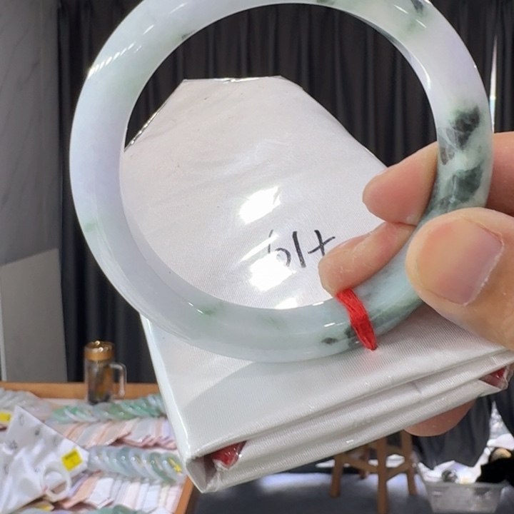 翡翠手镯未镶嵌纯天然缅甸翡翠a货