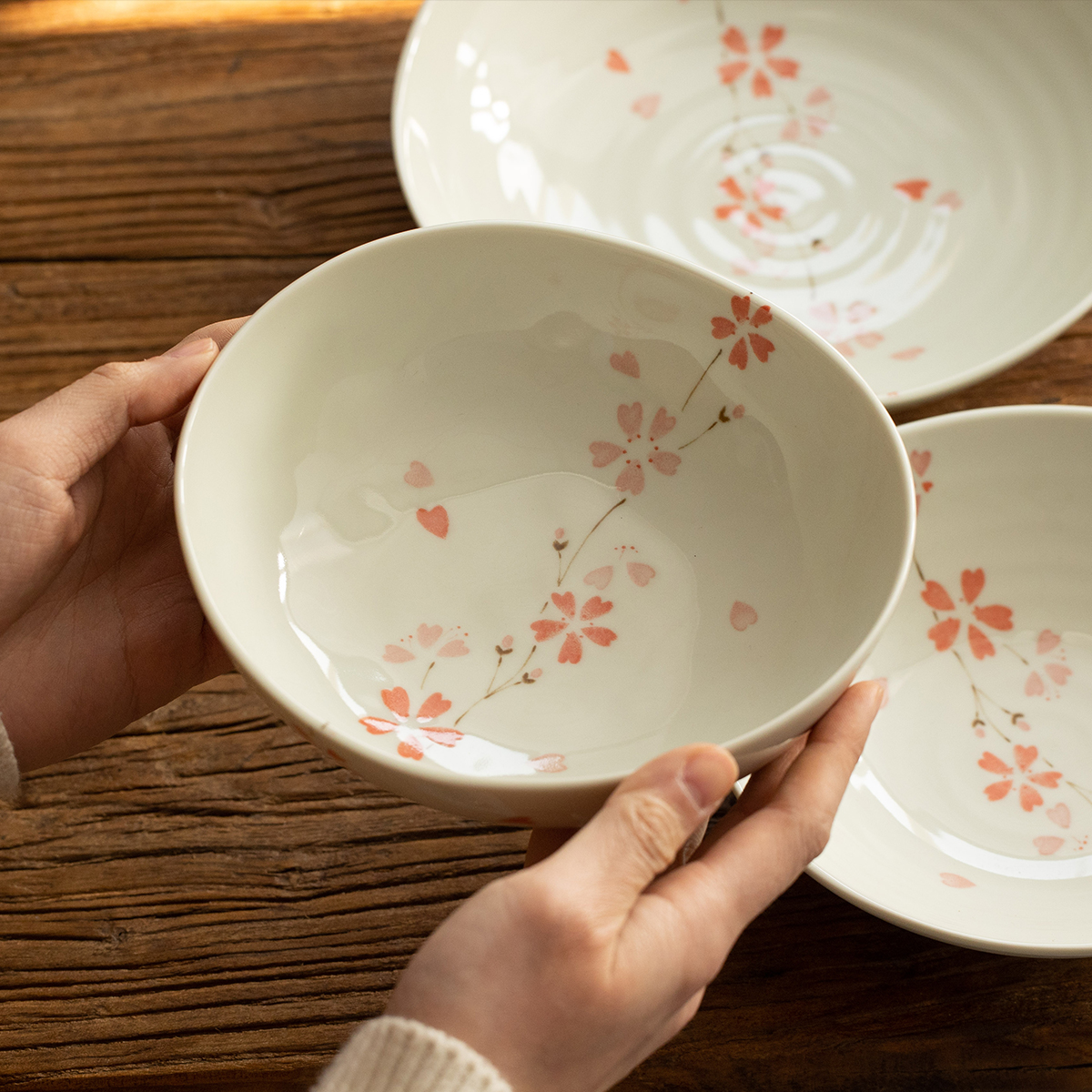 日本进口美浓烧樱花餐具日式米饭碗深菜盘家用骨碟釉下彩碗盘碟