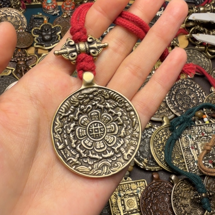 藏传文玩九宫如图