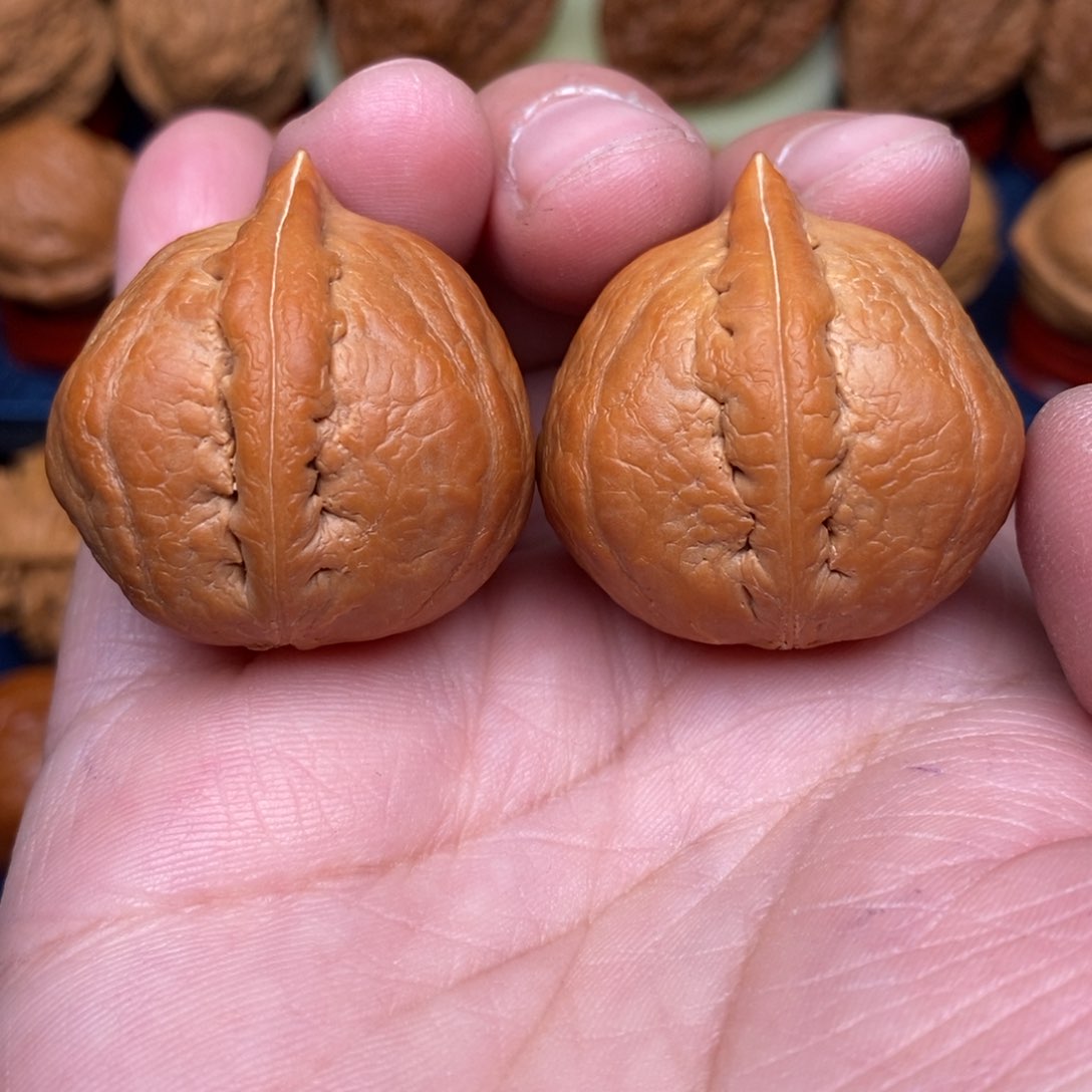 文玩核桃把件大****9手捻