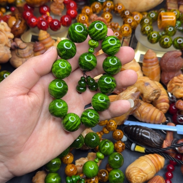 松木琥珀木文玩手串