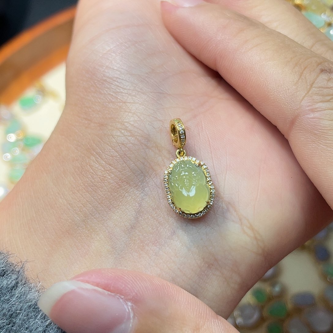 翡翠吊坠(不含链)18K金镶嵌c*x