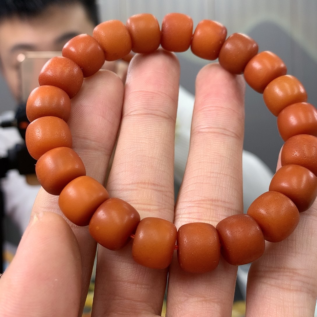 蜜蜡珠宝奇石未镶嵌