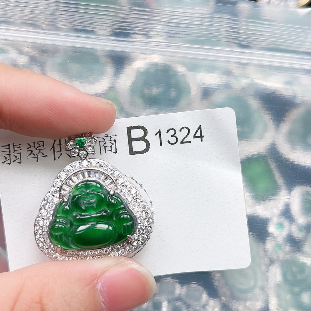 翡翠颈饰未镶嵌翡翠1324