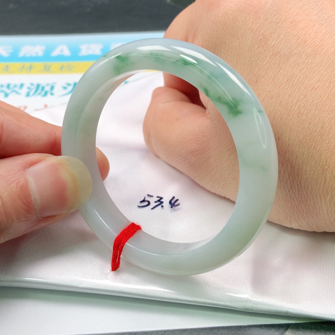 翡翠手镯未镶嵌0688号