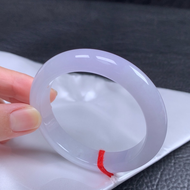 翡翠未镶嵌手镯  