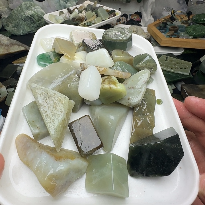 安***素和田玉（糖玉）未镶嵌珠宝半成品