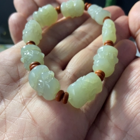 是****和田玉未镶嵌手串纯手工十八罗汉