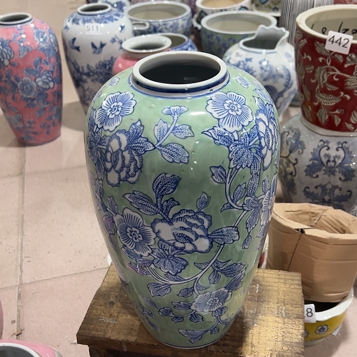 瓷片瑕。。。。。。。。。？。