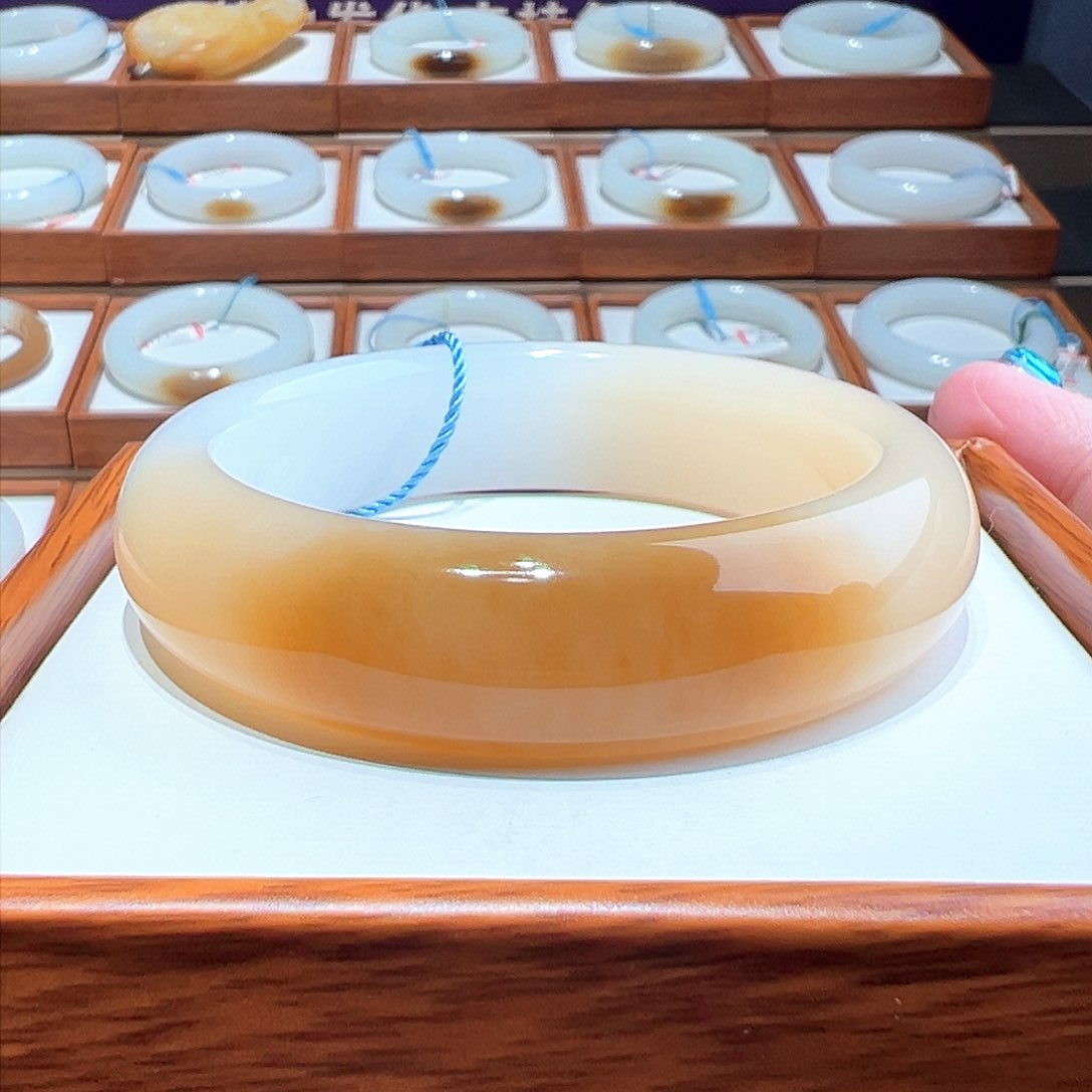 和田玉手镯 55 56未镶嵌