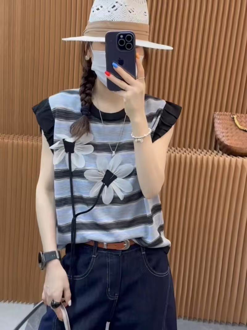 2025夏季新款韩版时尚百搭显瘦圆领撞色条纹花朵女休闲上衣2845