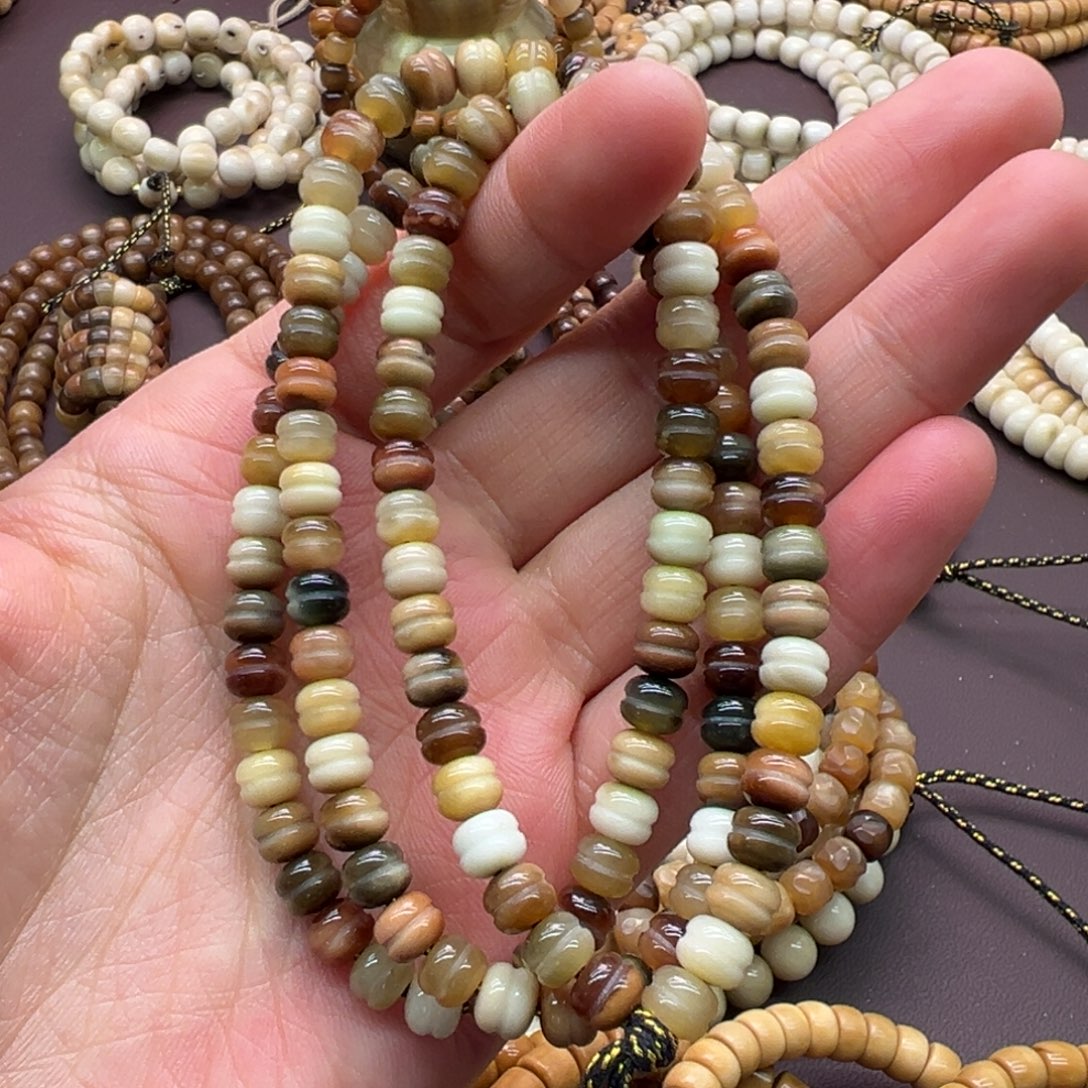 伊***姗吊坠龙脊菩提汉堡