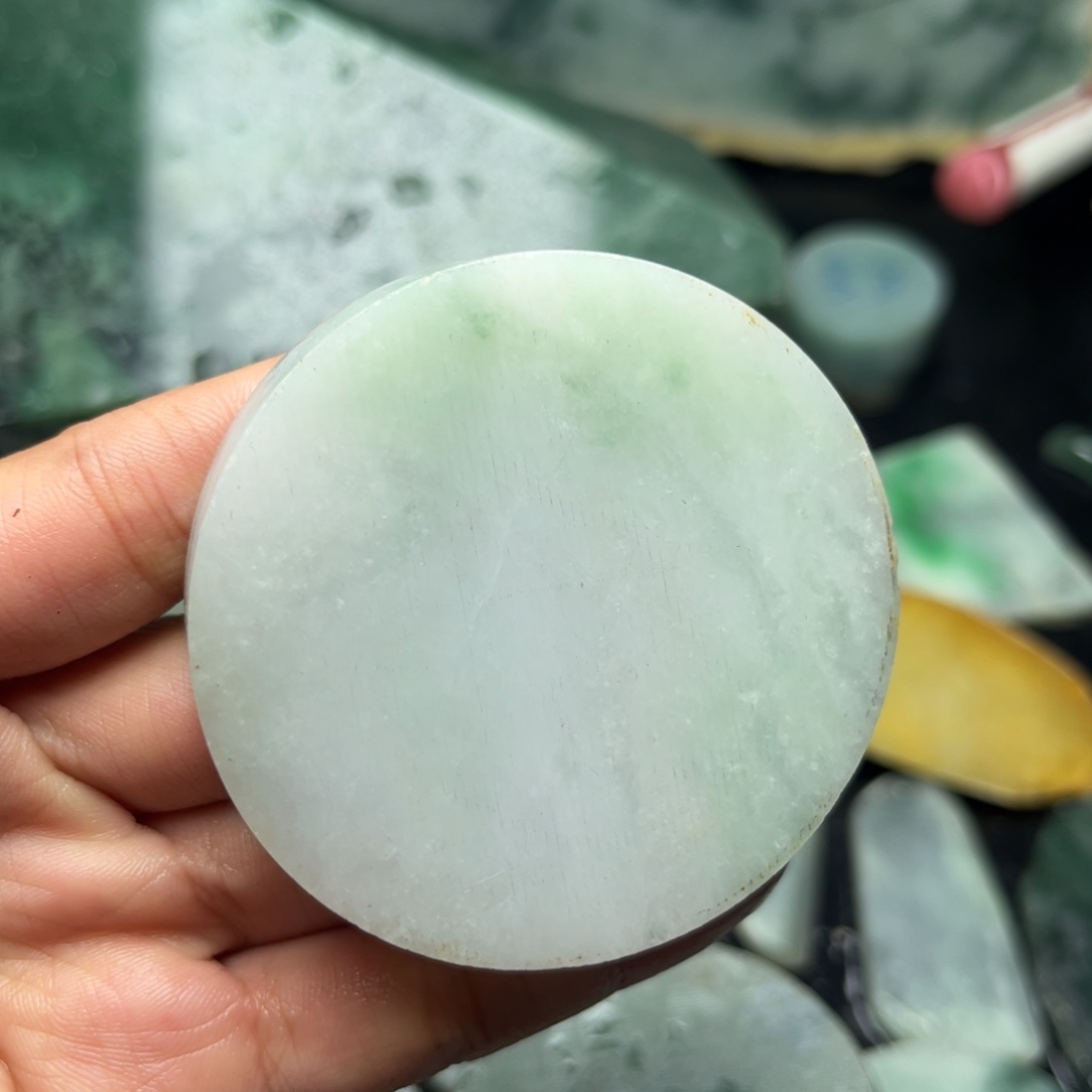 翡翠未镶嵌颈饰翡翠9