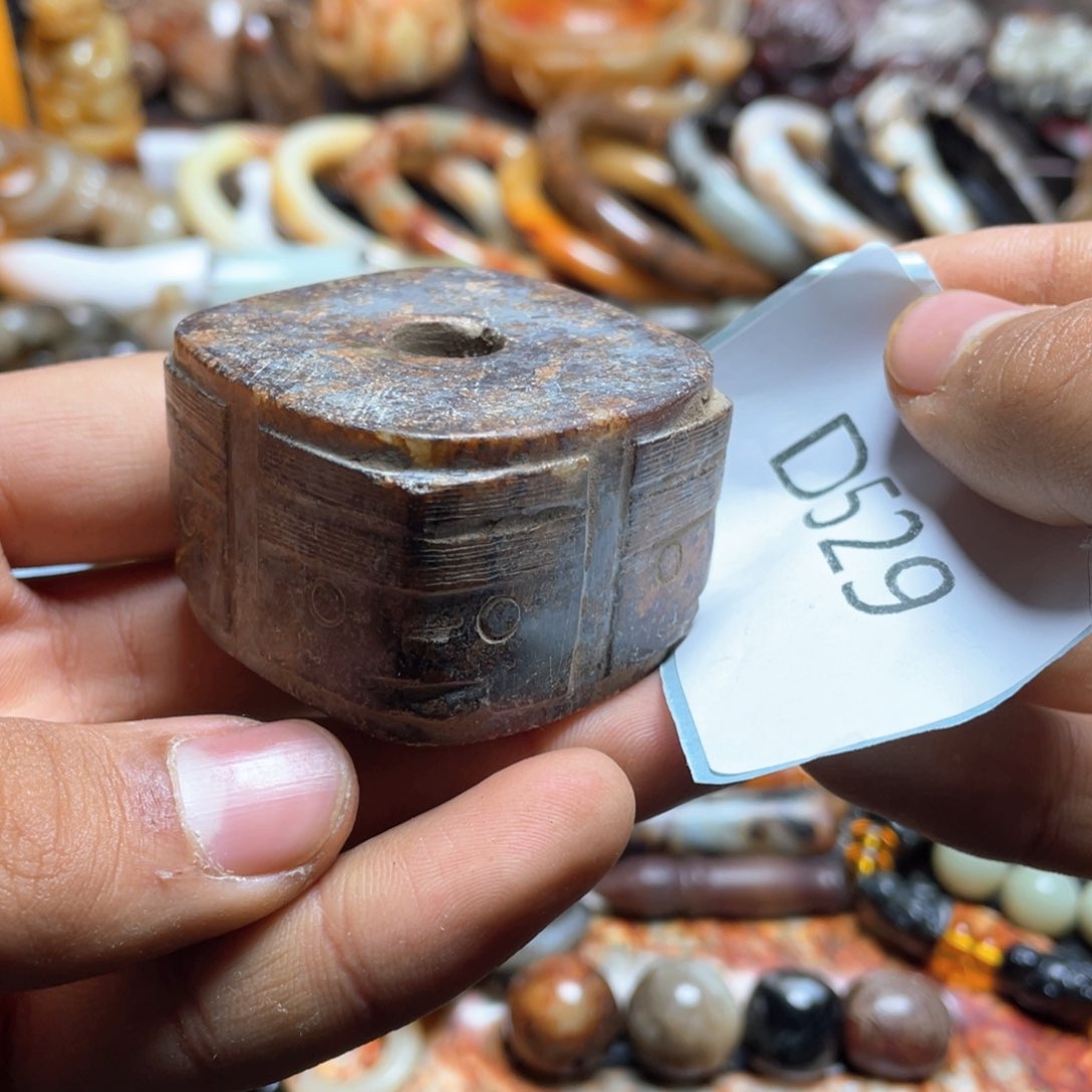 和田玉（糖玉）挂件未镶嵌