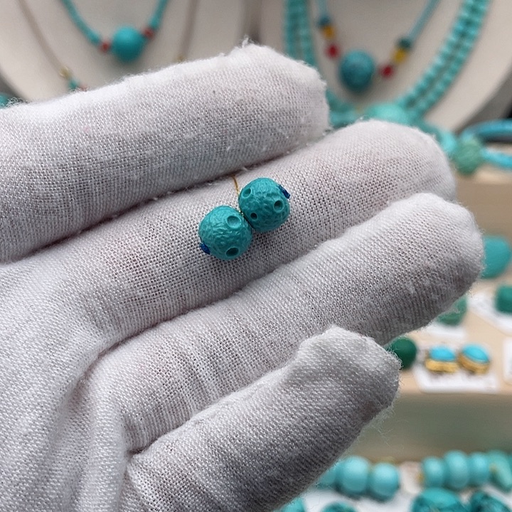 绿松石配饰未镶嵌