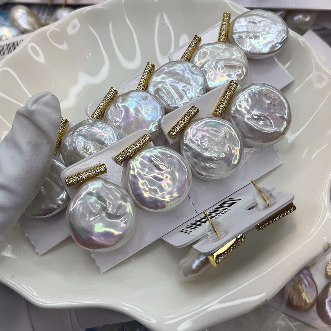 淡水珍珠耳饰合金