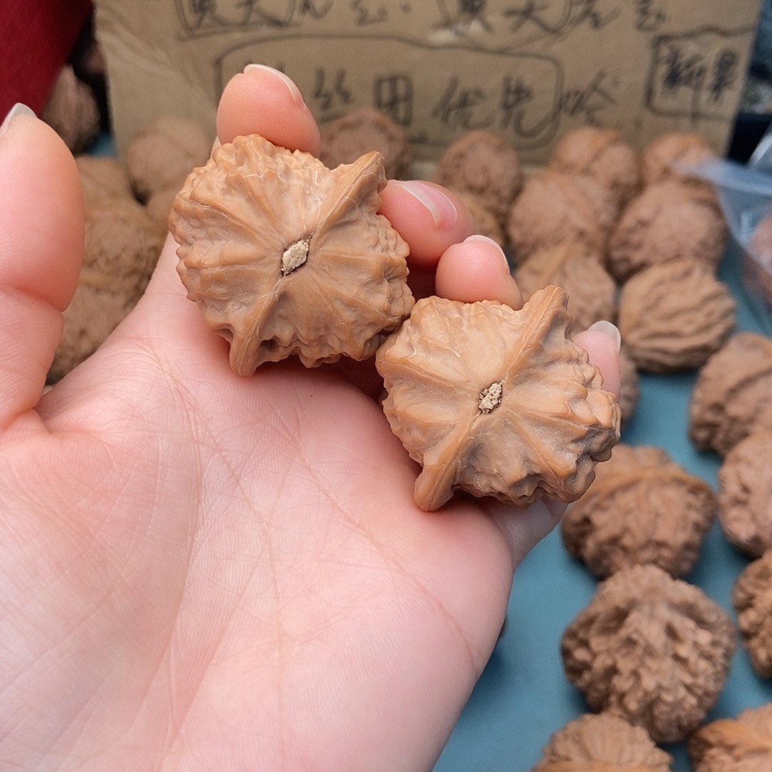 吊坠文玩核桃瓷娃娃3
