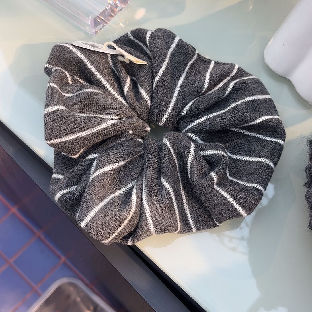 布艺铁合金灰色条纹