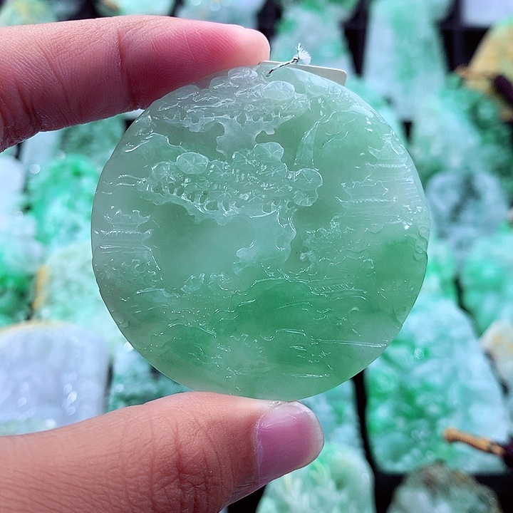 翡翠未镶嵌吊坠(不含链)