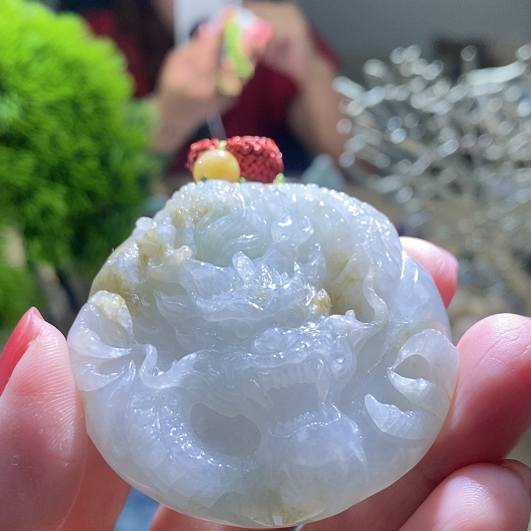 【闪购商品】翡翠未镶嵌颈饰龙牌