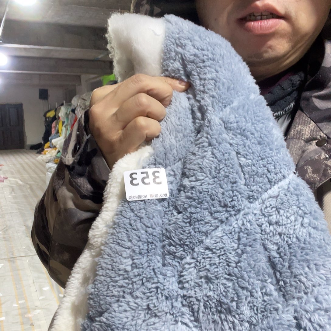 化纤宽1.75米尘土脏加厚款双面毛绒绗棉1米价353